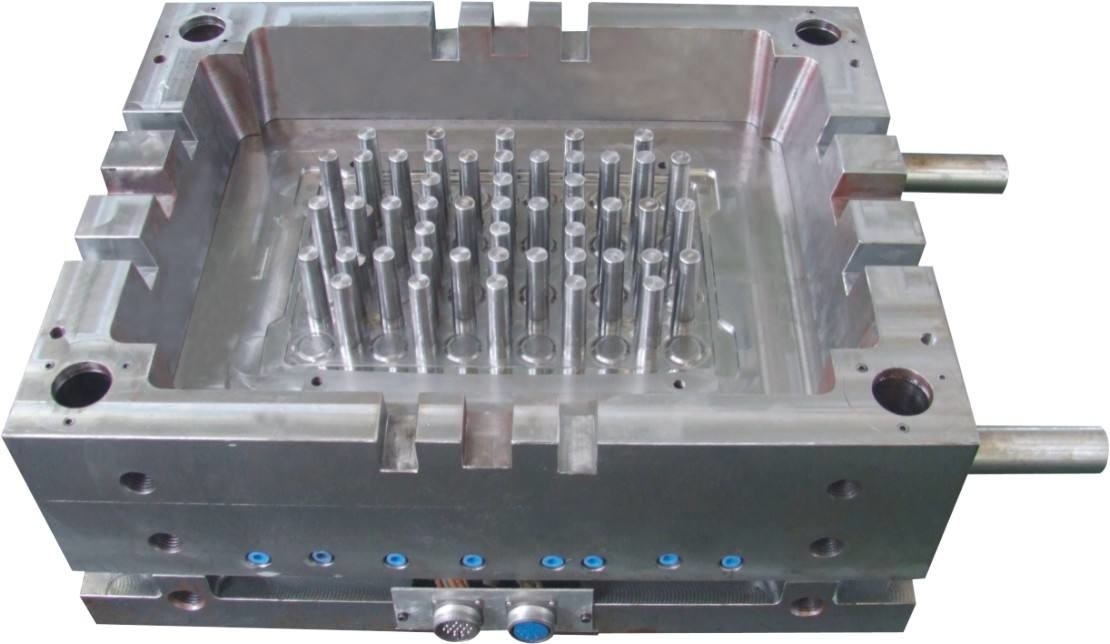 High Speed Plastic Beer Crate Mould Auto Drop Mould Running 0.5-1M 480 X280 X 280mm