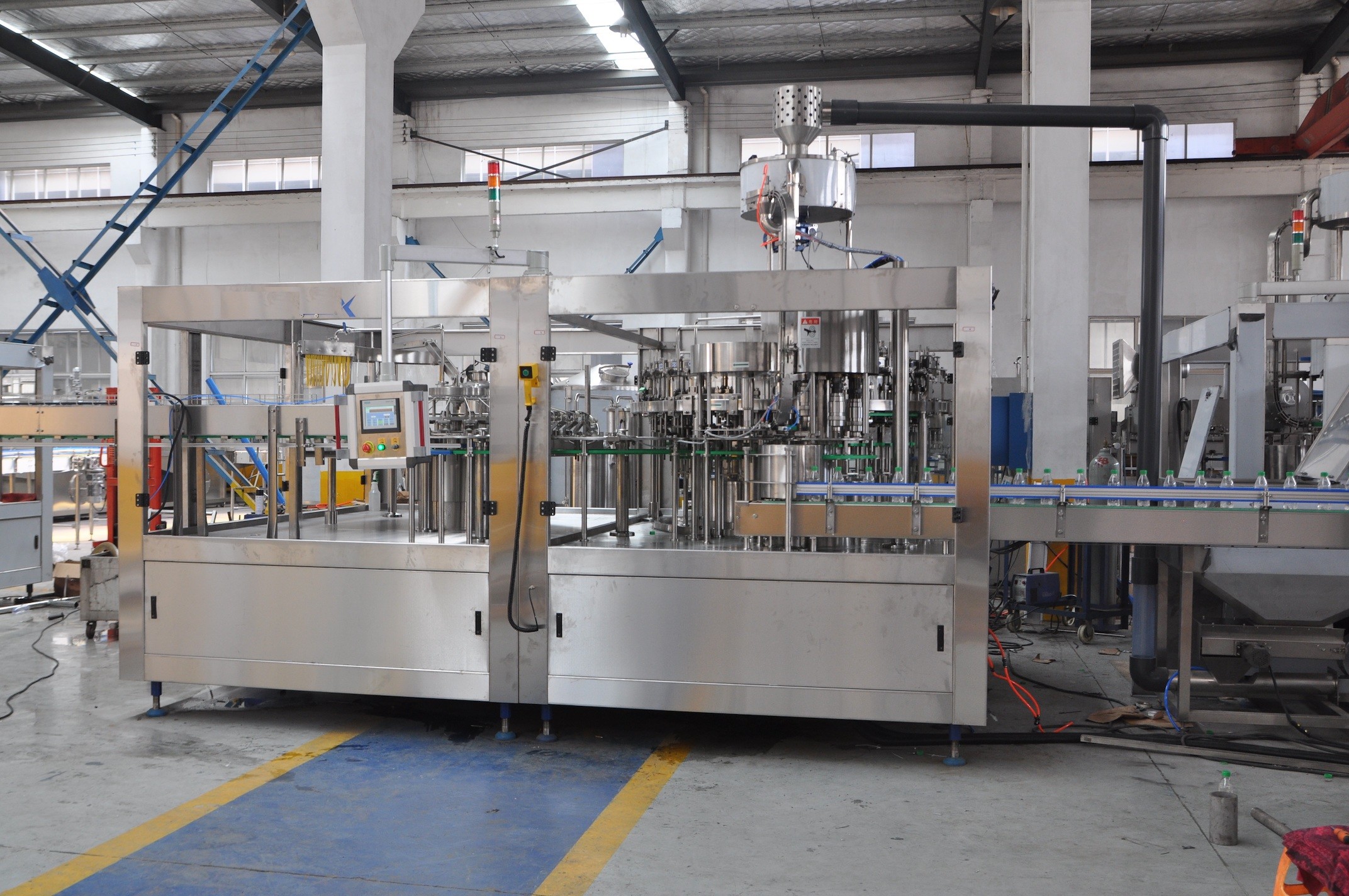 RFC-C Series Carbonated Drink Filling Machine Fully Automatic 3000-18000 BPH